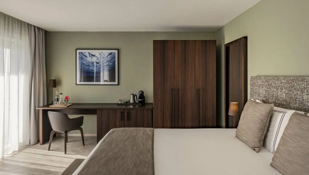 Room, The Waterfront Hotel, Malta