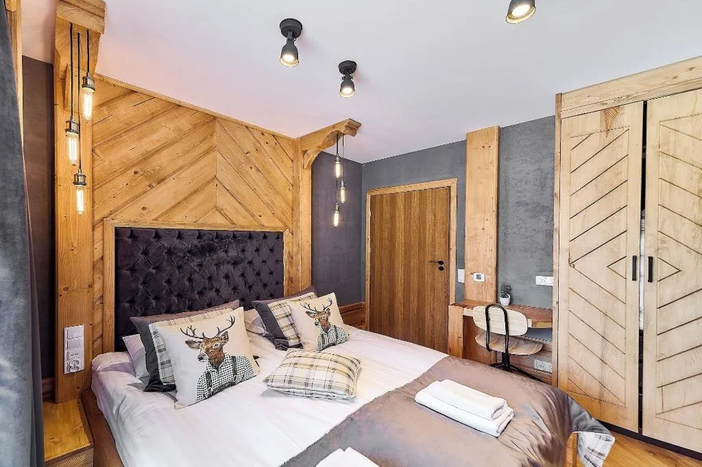 Room, ApartHotel Giewont, Krakow
