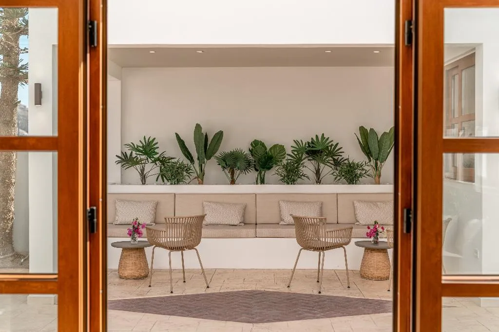 Lobby, Margarenia, Santorini