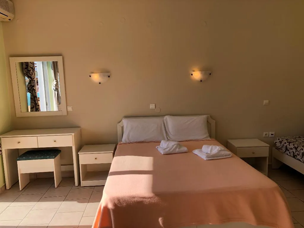 STUDIO SUPERIOR POOL VIEW Room, Epis Hotel, Crete