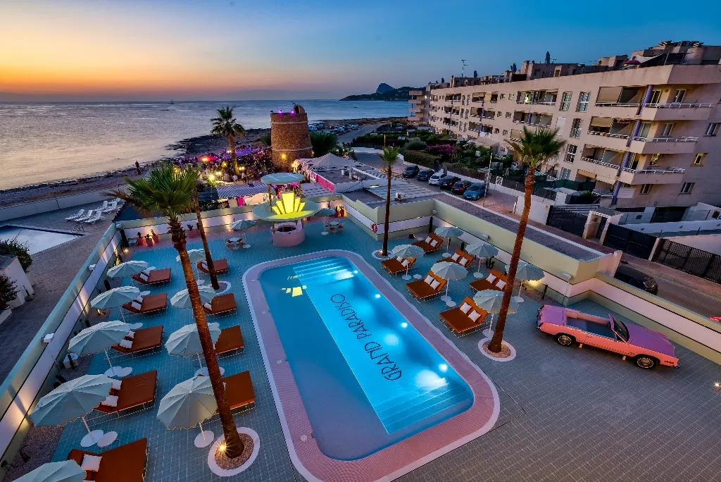 Pool, Grand Paradiso, Ibiza