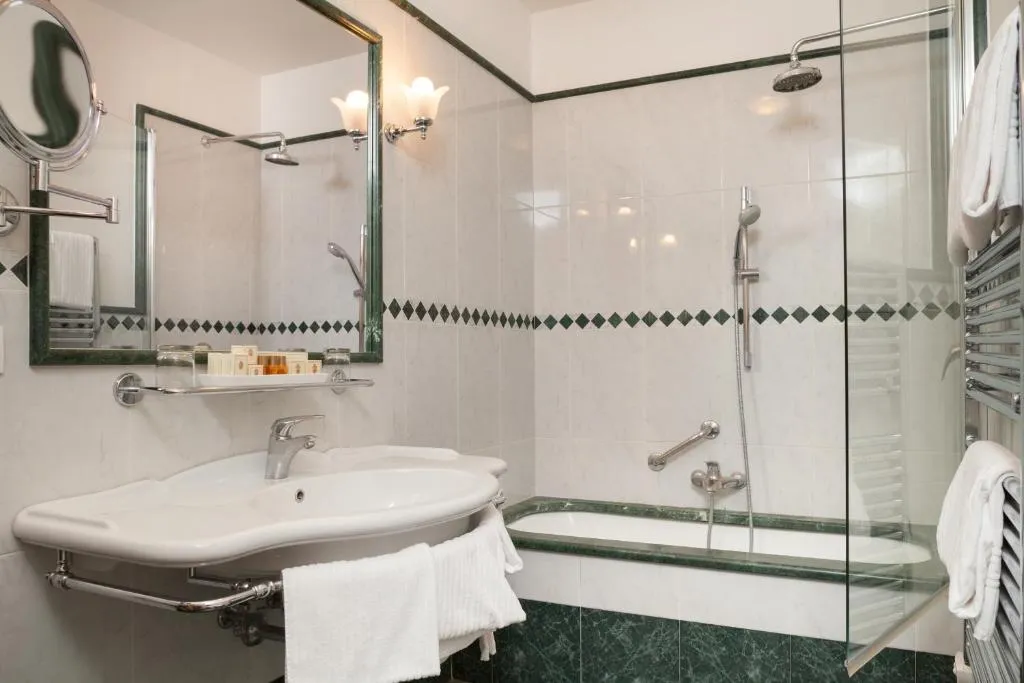 TRIPLE CLASSIC Room, Executive, Florence