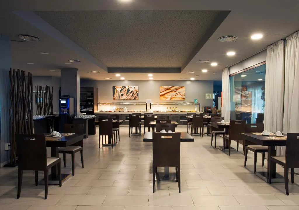 Restaurant, Hotel Blanes Horitzó by Pierre & Vacances, Costa Brava