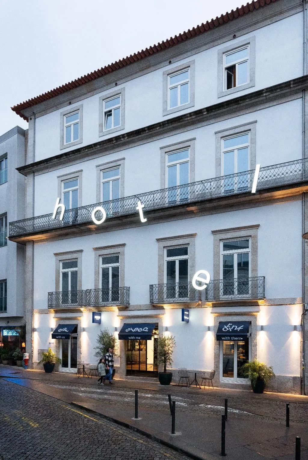 General view, Chic & Basic Gravity, Porto