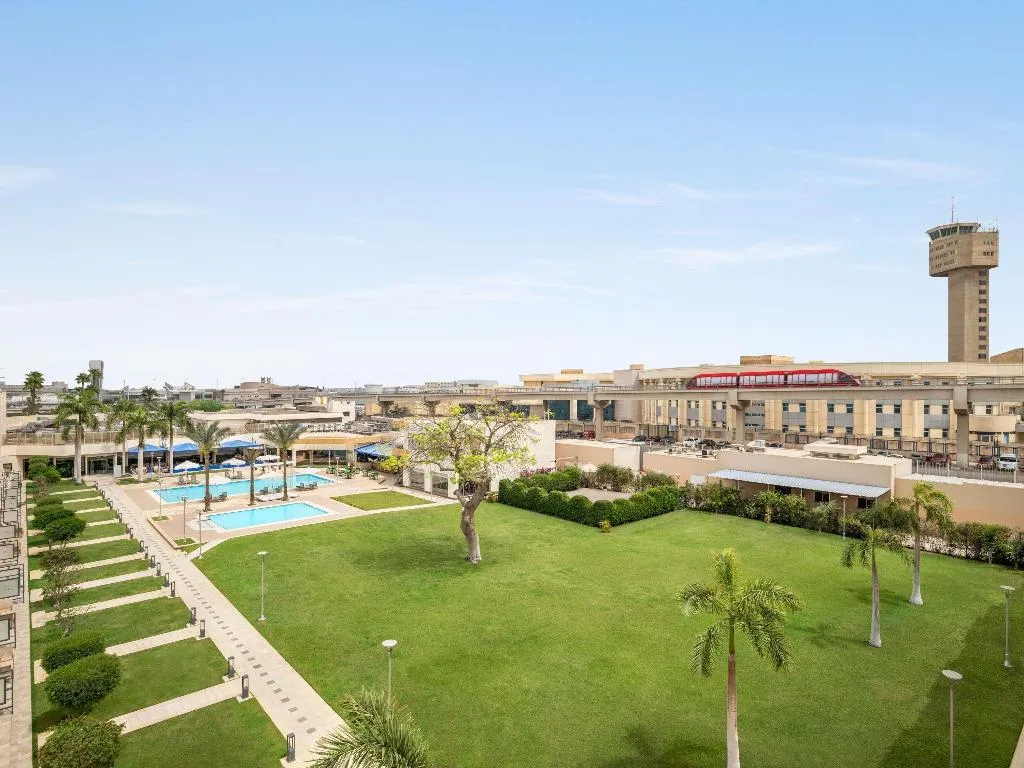 TWIN SUPERIOR Room, Novotel Cairo Airport, Cairo