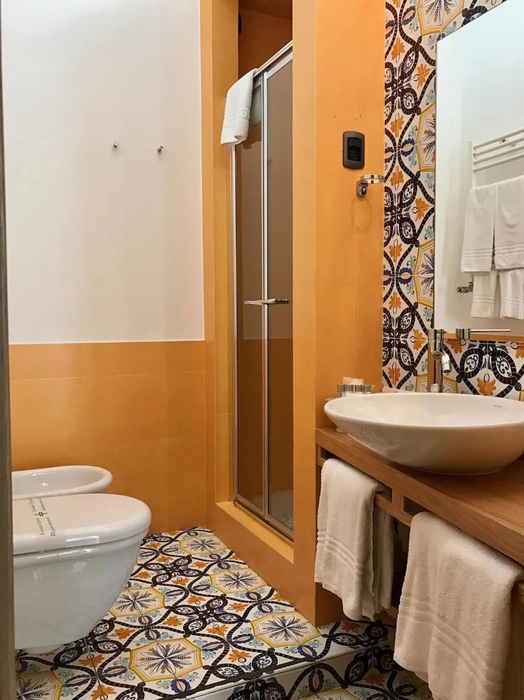 Room, B&B Orsini46, Naples