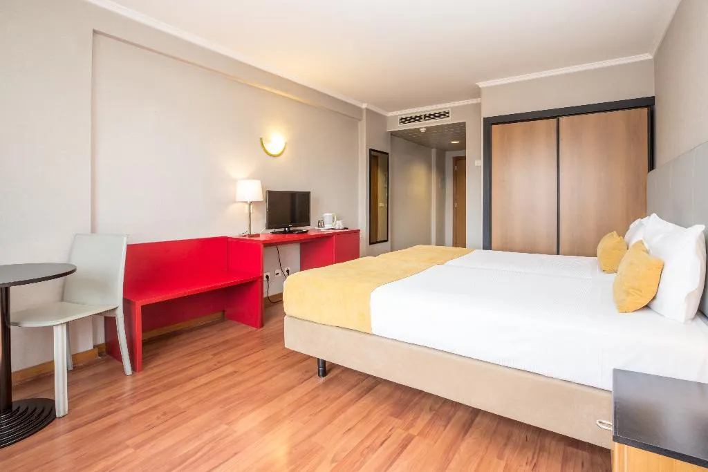 Double or Twin STANDARD Room, 3K Madrid, Lisbon