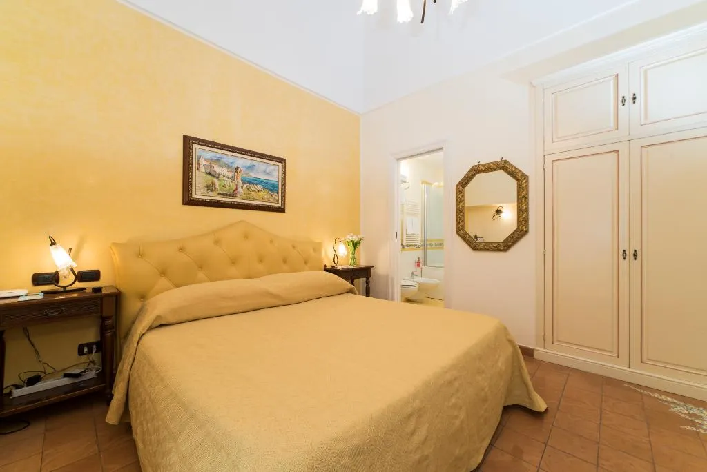 DOUBLE DELUXE Room, Hotel Villa Annalara, Naples