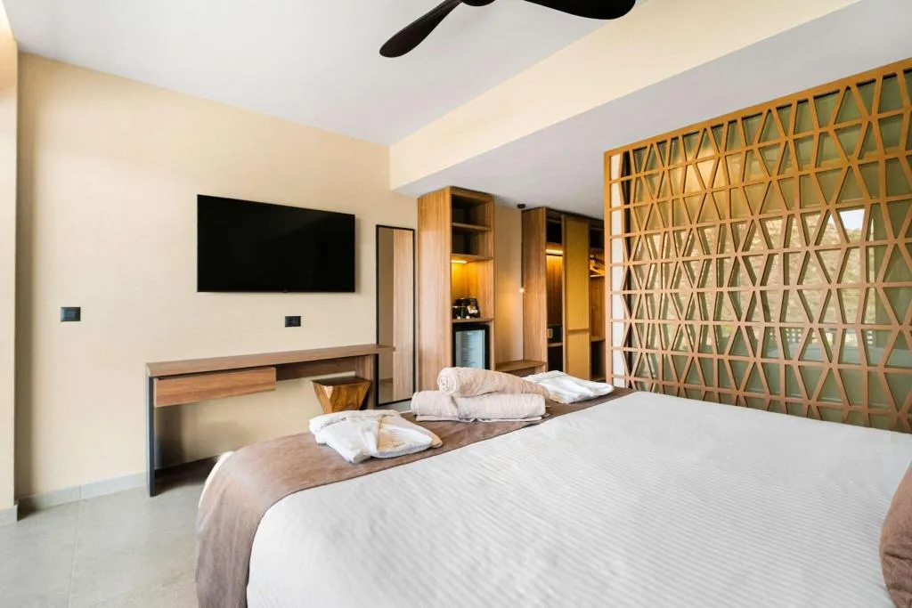 Room, Harmony E Rock Hotel & Resort, Crete