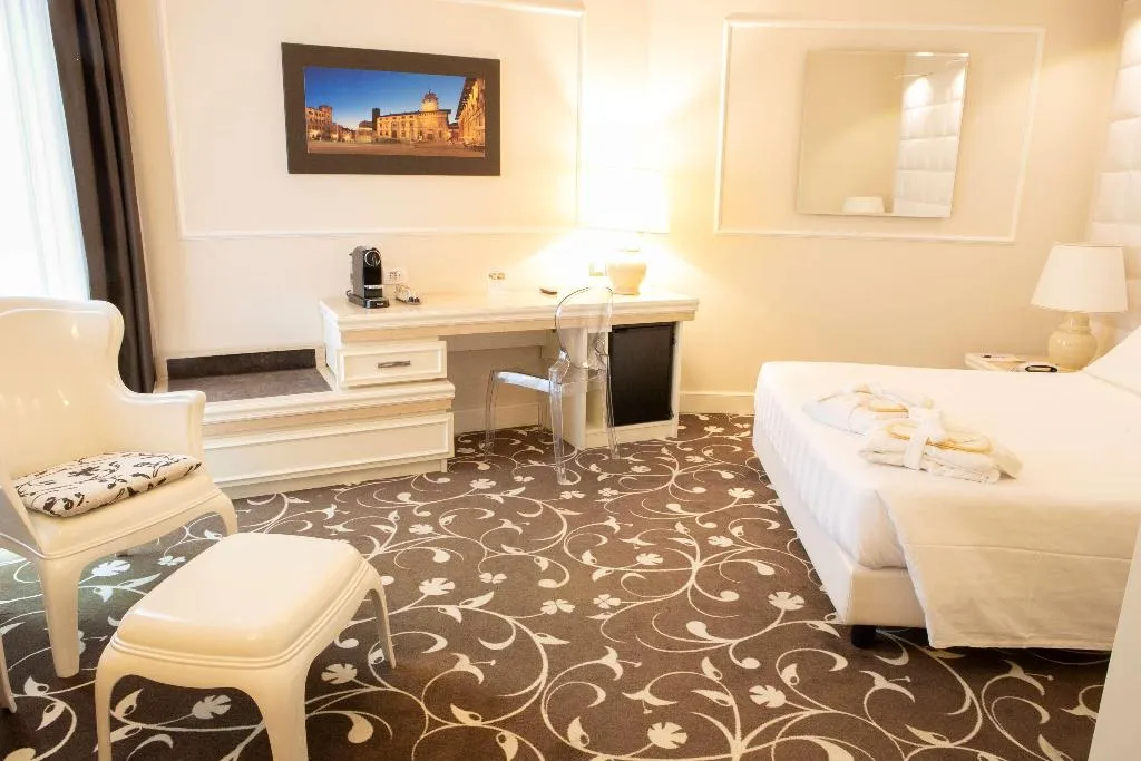 DOUBLE SUPERIOR Room, Etrusco Arezzo Hotel, Sure Hotel Collection by Bes, Florence