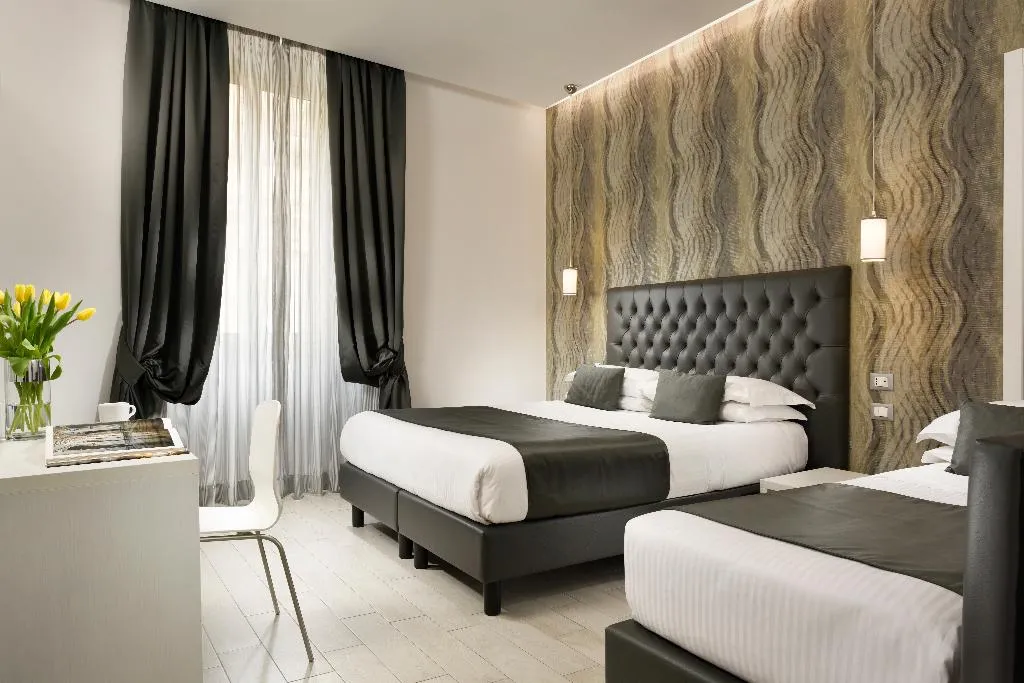 TRIPLE SUPERIOR Room, Patria, Rome