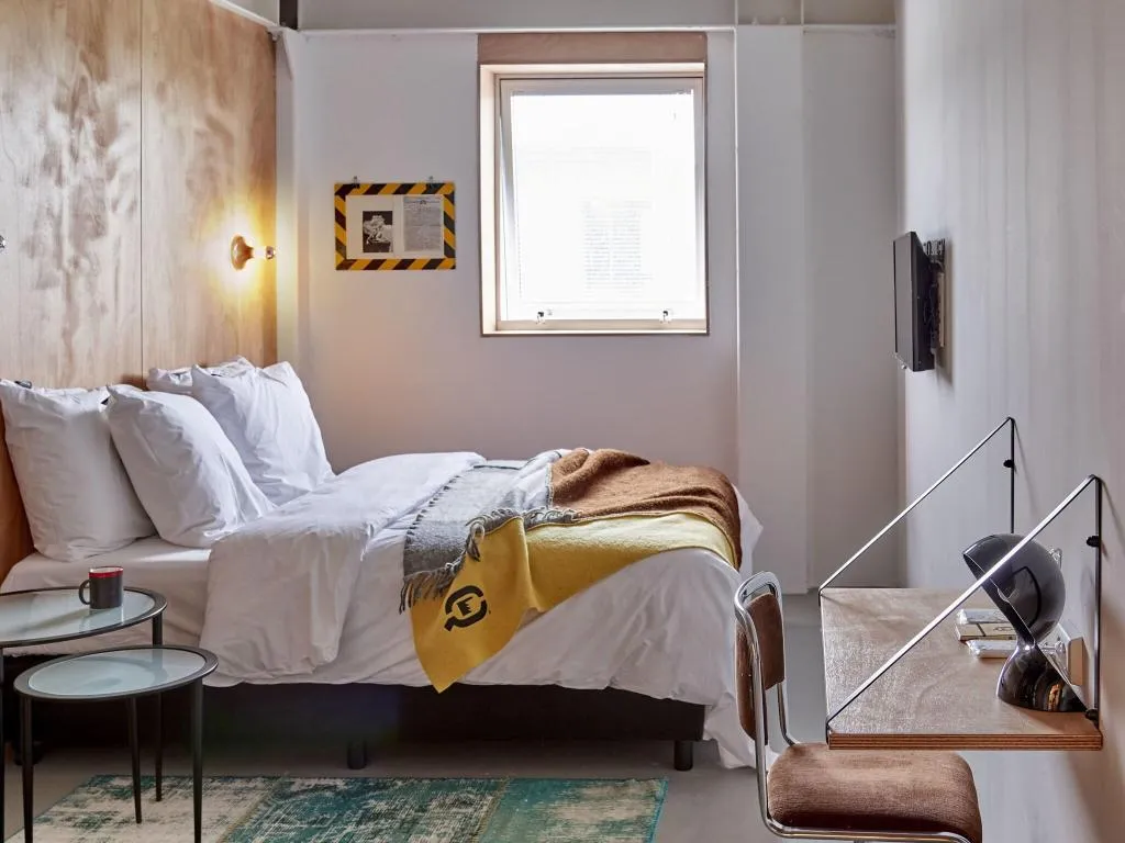 DOUBLE COMFORT Room, Q-Factory Hotel, Amsterdam
