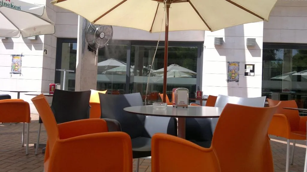 Terrace, Tach Madrid Airport, Madrid