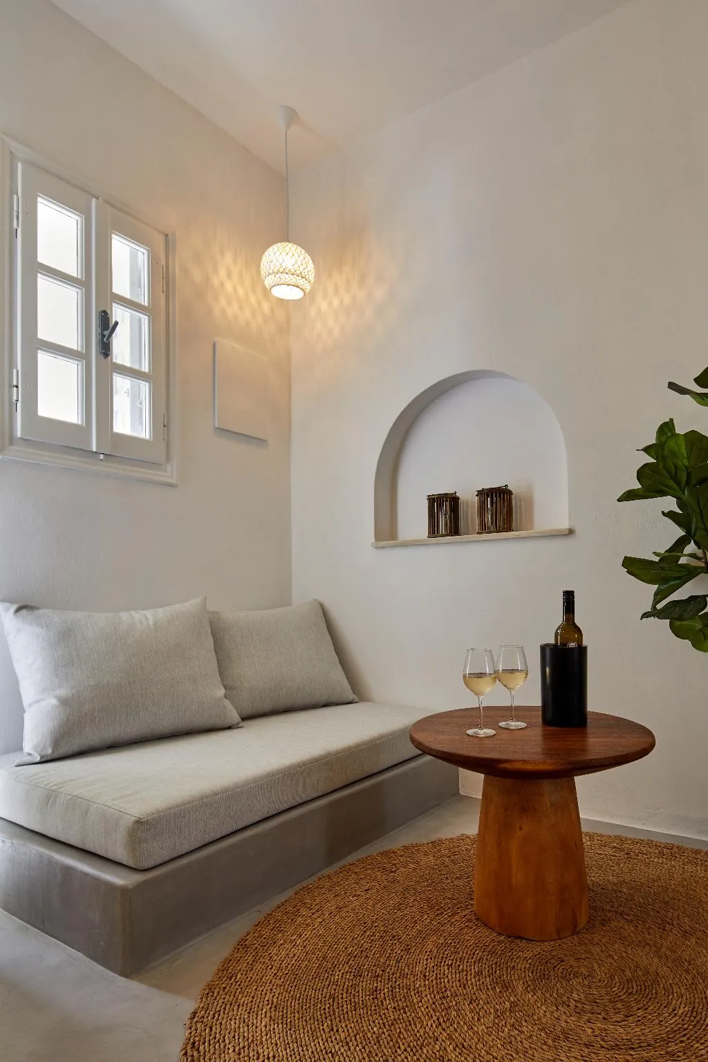 Room, Symmetry Suites, Santorini
