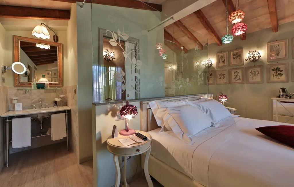 DOUBLE QUEEN SIZE BED Room, Hotel Ville sull’Arno - Preferred Hotels & Resorts, Florence