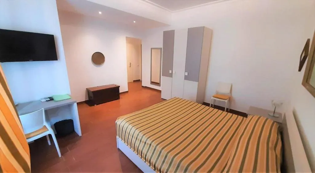 Room, B B Five Roma, Rome