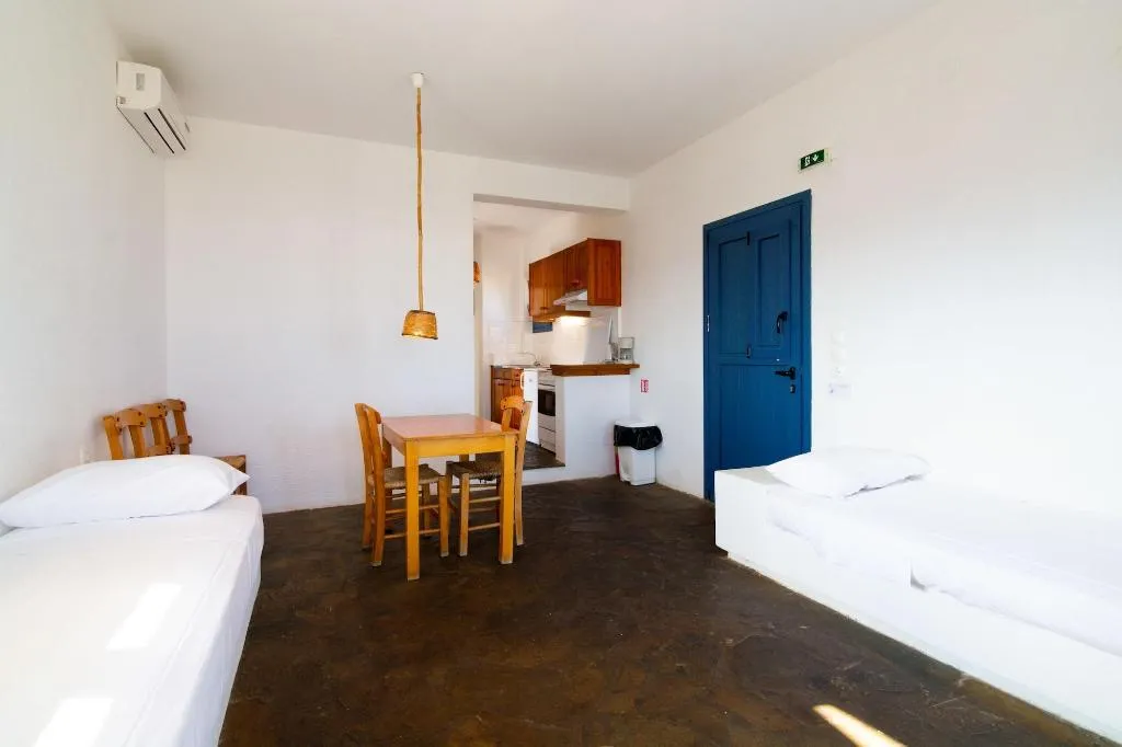 Room, Okirroi Villas and Apts, Crete