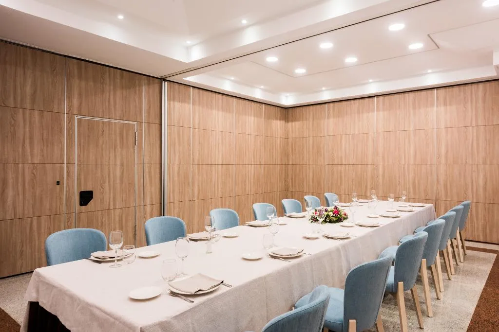 Restaurant, Guadalajara Conference Center Affiliated By Melia, Madrid
