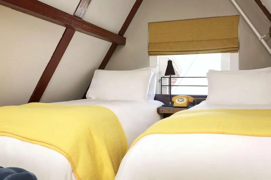 FAMILY ROOM STANDARD Room, Pulitzer Amsterdam, Amsterdam