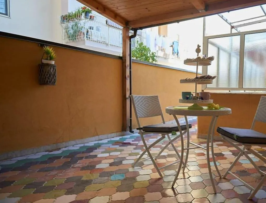 Room, L Anfiteatro Di Pompei B B, Naples