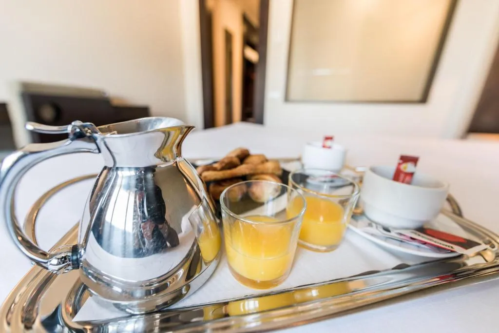 DOUBLE STANDARD Room, Mercader, Madrid