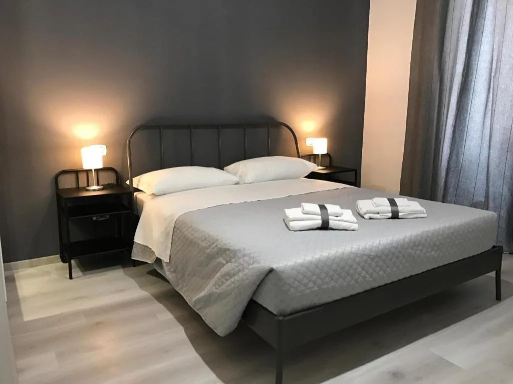Room, Sensation House, Rome