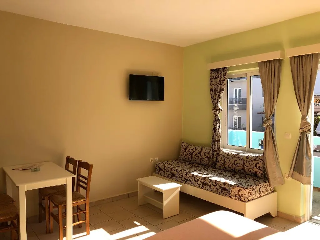 APARTMENT POOL VIEW ONE BEDROOM Room, Epis Hotel, Crete