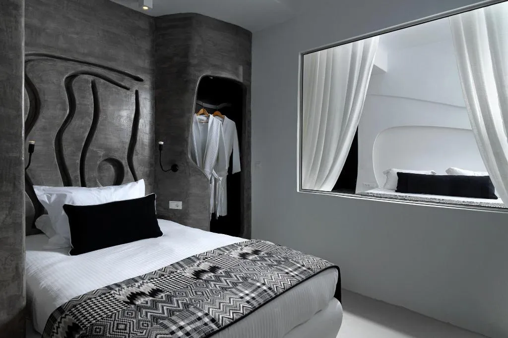 SUITE DELUXE SEA VIEW Room, Tholos Resort, Santorini