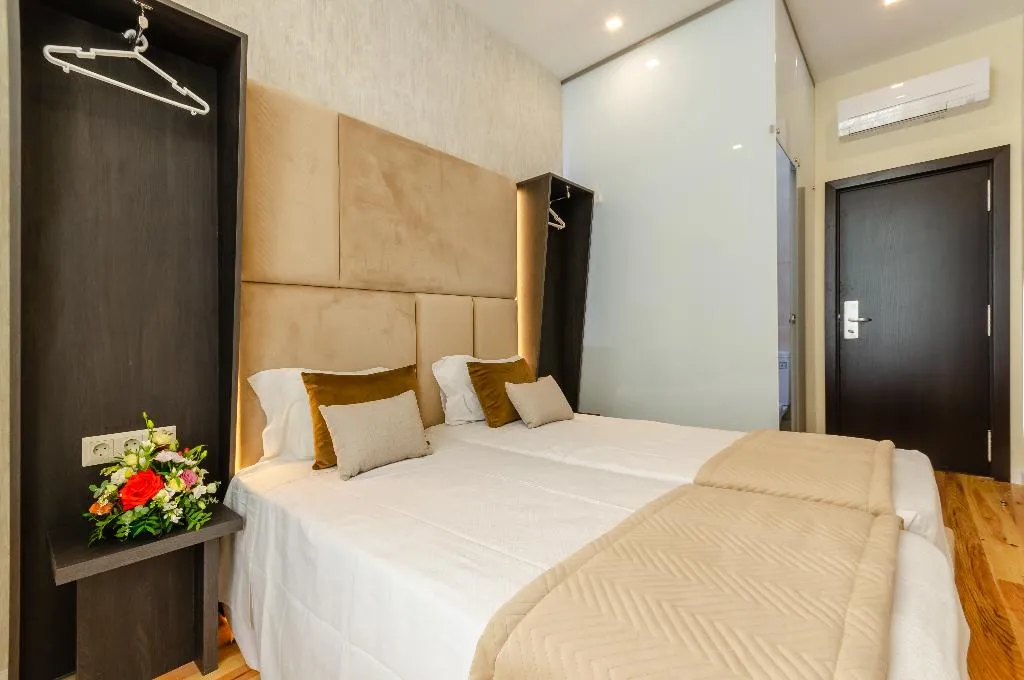 DOUBLE SUPERIOR Room, Hotel Duas Nacoes, Lisbon