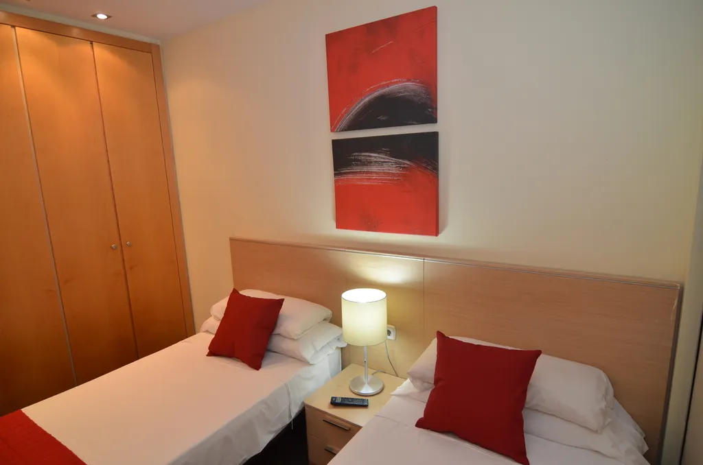 APARTMENT CAPACITY 6 TWO BEDROOMS Room, Valencia Rental, Valencia
