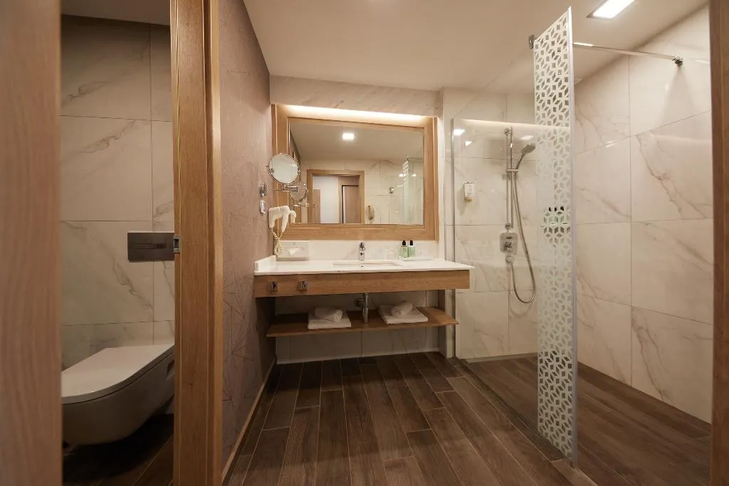 Double or Twin DELUXE Room, Secrets Sunny Beach Resort & Spa, Bourgas