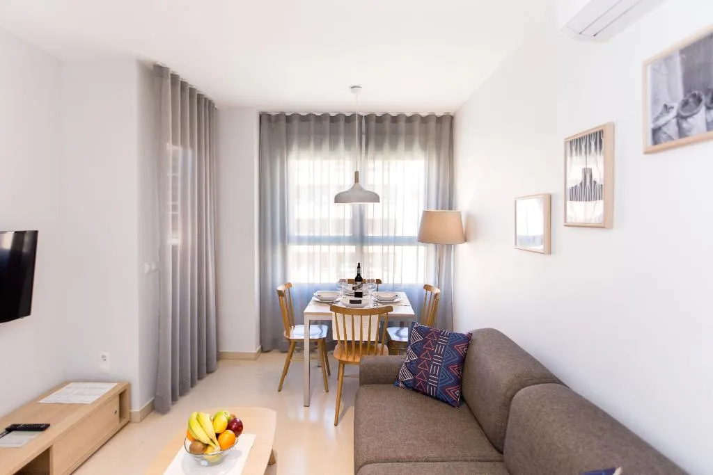 APARTMENT CAPACITY 2 Room, Valenciaflats Ciudad de las Ciencias, Valencia