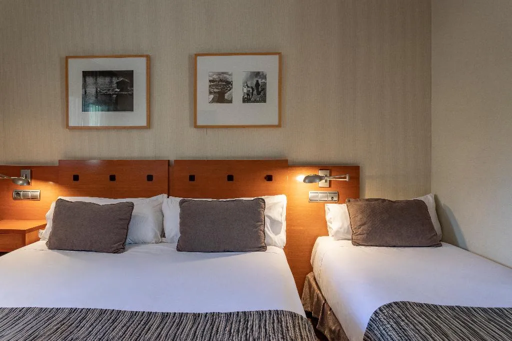 TRIPLE STANDARD Room, Petit Palace Arturo Soria, Madrid