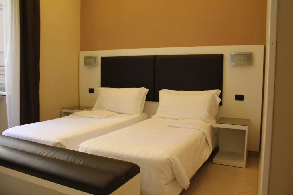 DOUBLE STANDARD Room, San Marco, Rome
