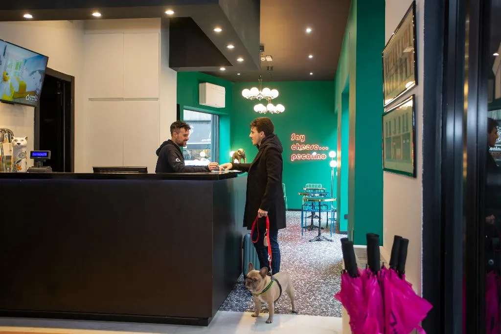 Lobby, Casual Eclettico Milano, Milan