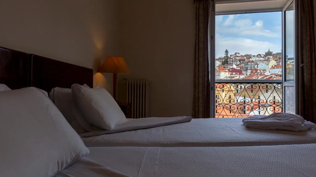 Room, Astoria - Coimbra, Madeira