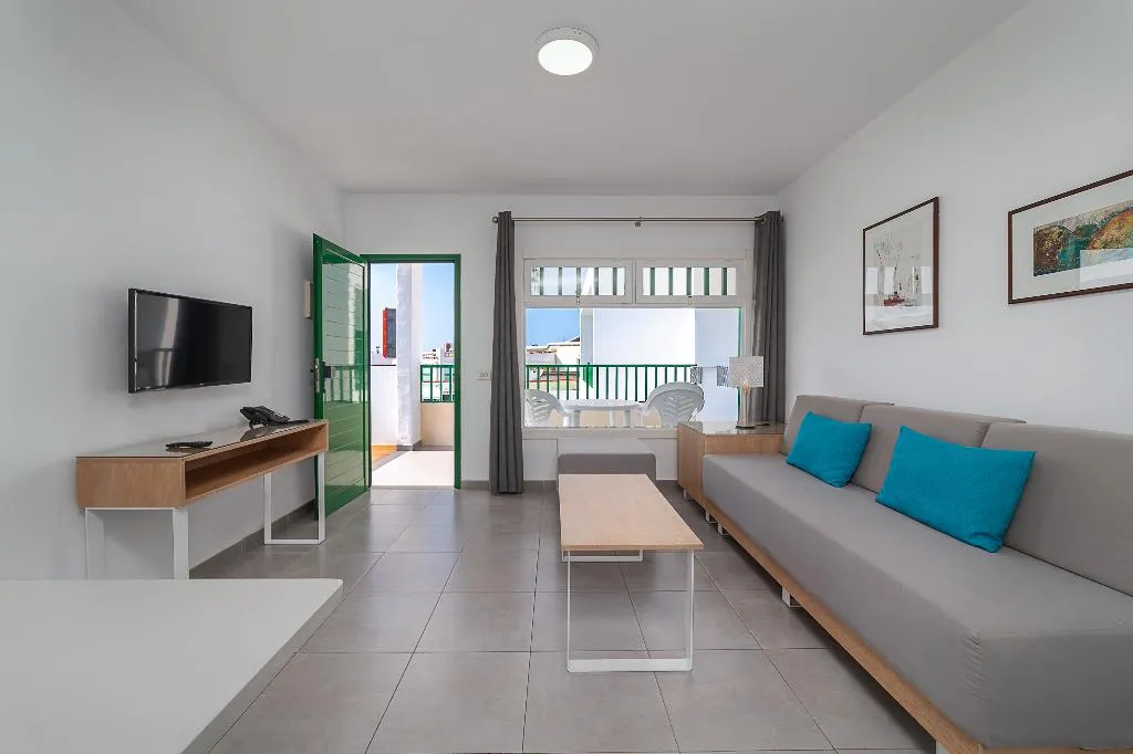 APARTMENT CAPACITY 4 TWO BEDROOMS Room, Elena Apartamentos, Lanzarote