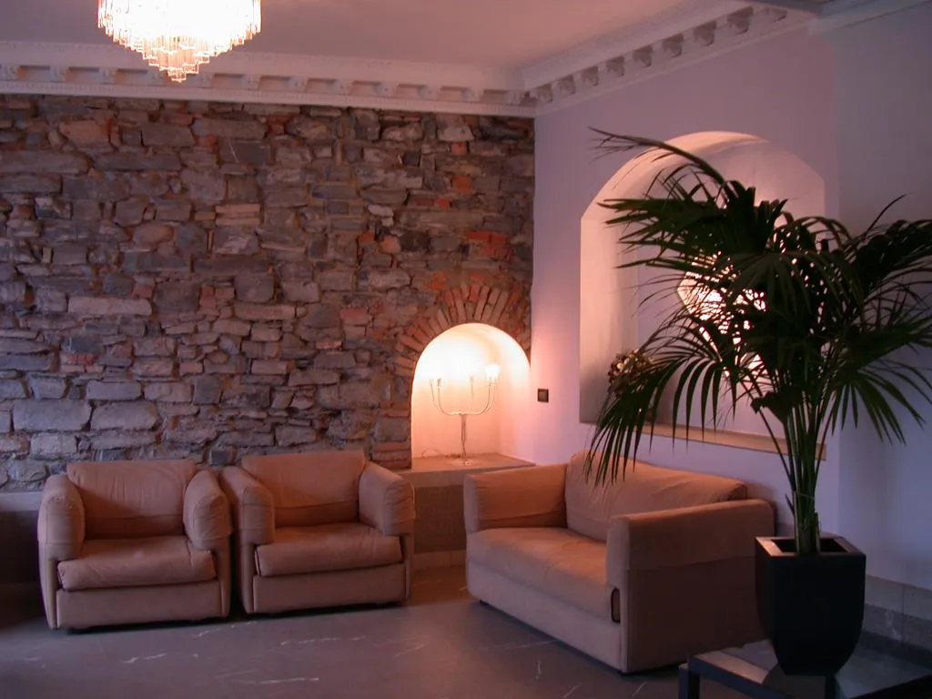Lobby, Metropole Suisse, Milan