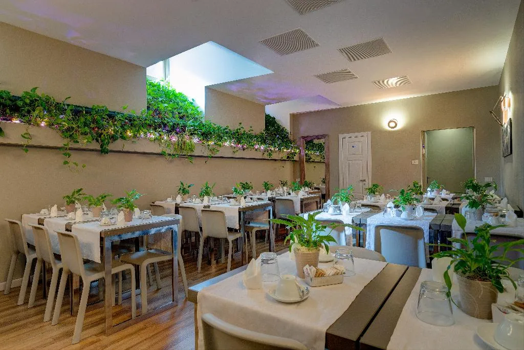 Restaurant, Al Manthia Hotel, Rome