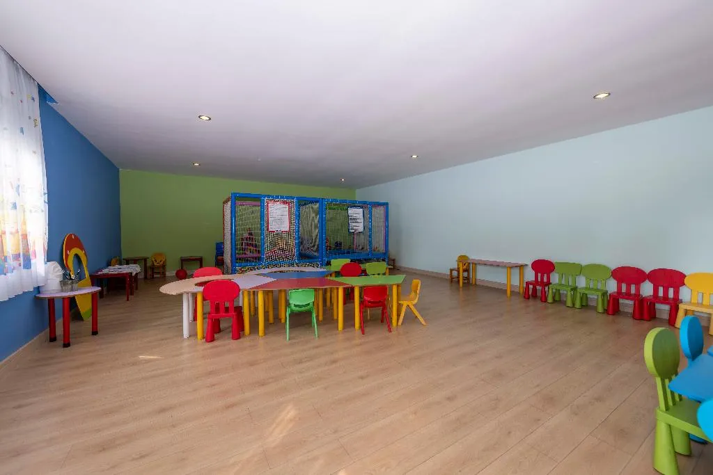 Sports and Entertainment, Asteria Collection Side, Antalya
