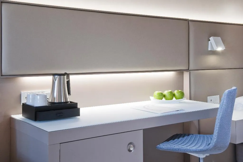 DOUBLE SINGLE USE DELUXE Room, Salles Hotel Pere IV, Barcelona