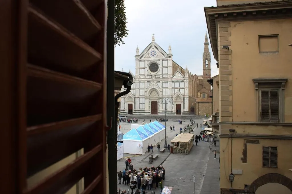 General view, B B Righi In Santa Croce, Florence