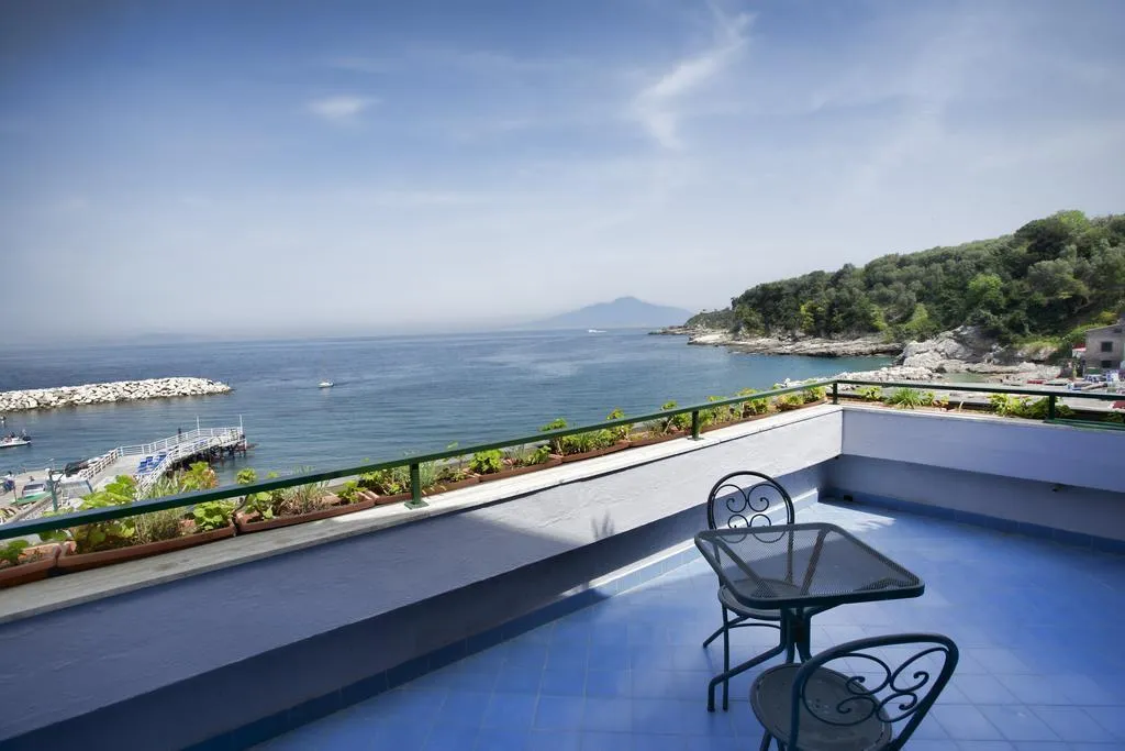 General view, Baia Di Puolo, Naples