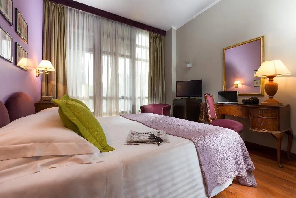 Double or Twin STANDARD Room, Fenix Hotel, Rome