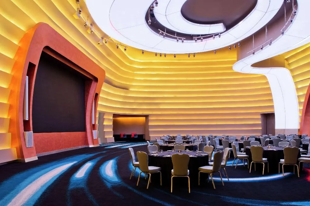 Restaurant, V Hotel Dubai, Curio Collection by Hilton, Dubai
