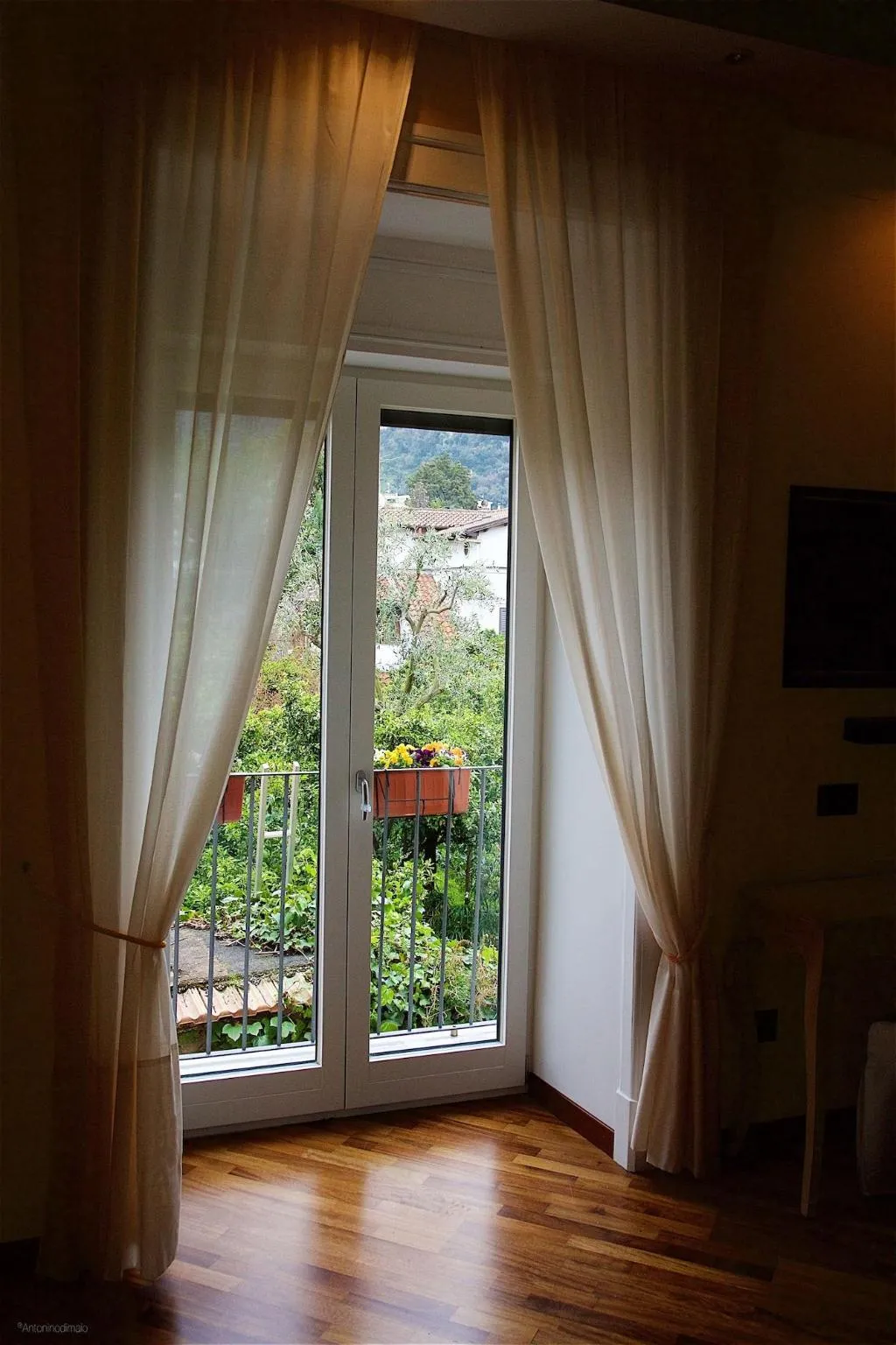 Room, Il Giardino Segreto, Naples