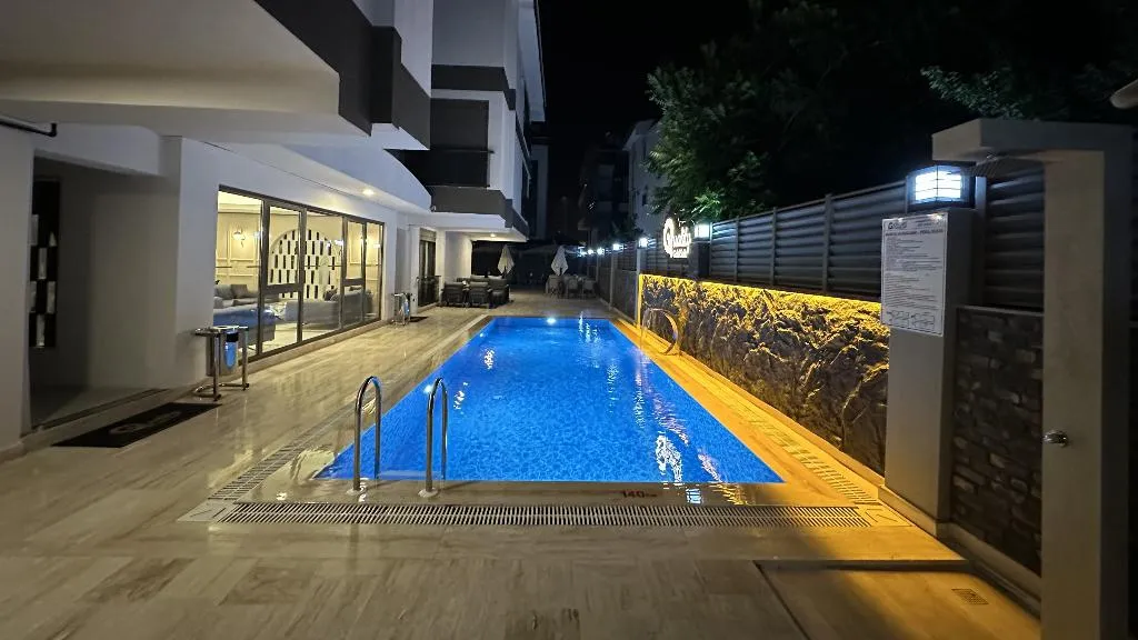 Pool, Quality Gold Suit, Antalya
