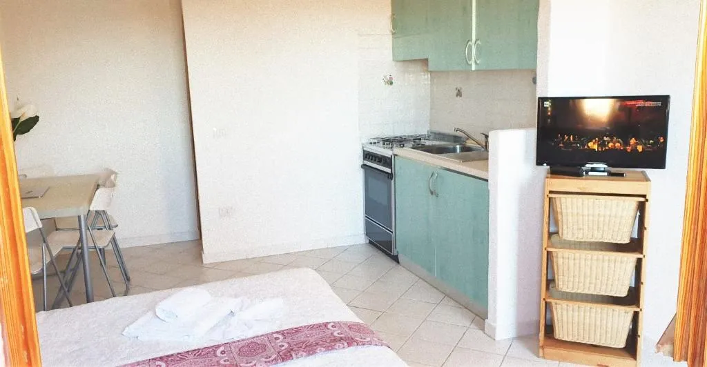 STUDIO STANDARD Room, Villaggio Marineledda, Olbia