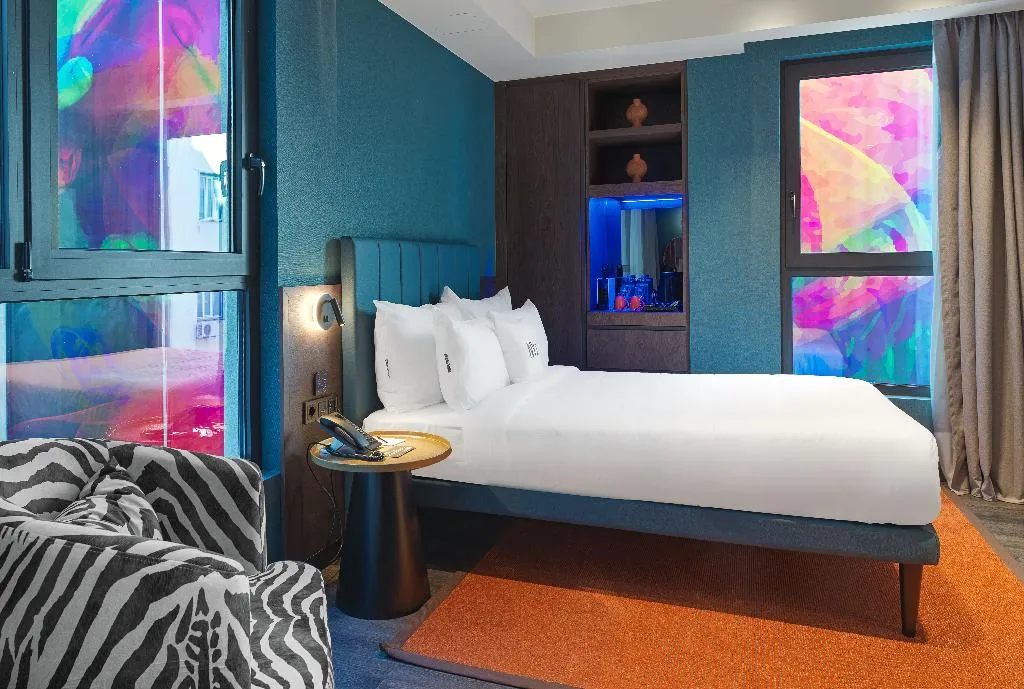 SINGLE DELUXE Room, NYX Esperia Palace Athens by Leonardo Hotels, Athens