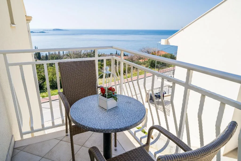 APARTMENT TWO BEDROOMS WITH TERRACE Room, Villa Samba, Dubrovnik